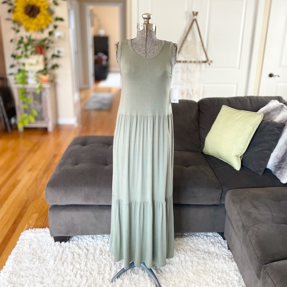 XS, S Sleeveless light green maxi bohemian stretchy sleeveless dress